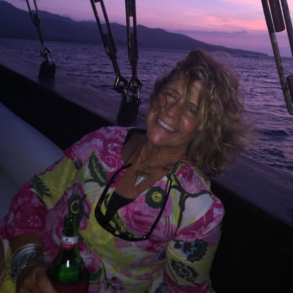 Meet your Posher, Sheila - Picture 1 of 1